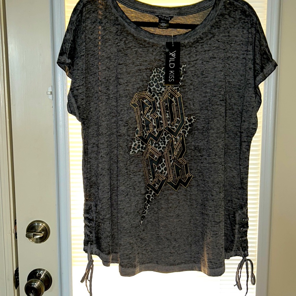 Wild Kiss XL Women’s Top. Gray and Black with Animal Print.